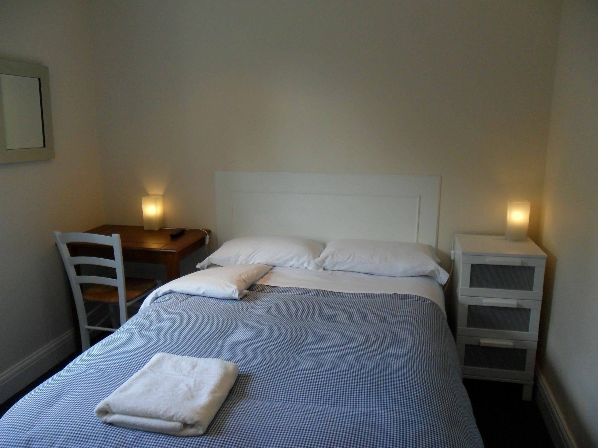 The Bakehouse Guesthouse เมเดนเฮด ภายนอก รูปภาพ